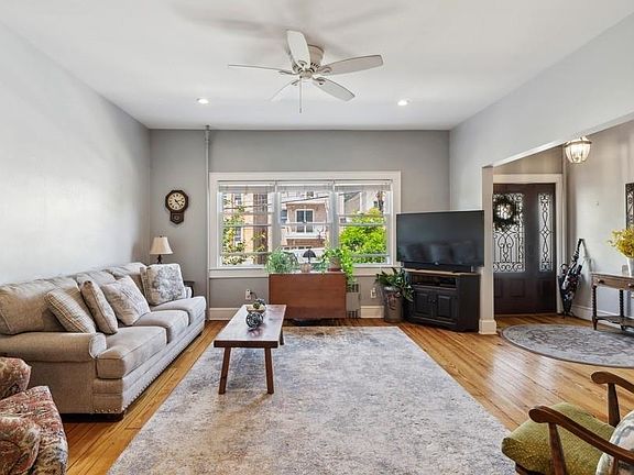 5th image of 85 Lake St