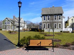 10 Blue Jay Cir, Mattapan, MA 02126