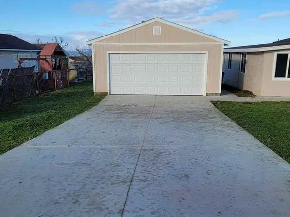 12228 4th St, Yucaipa, CA 92399