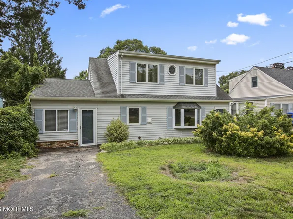 21 Fairway Drive, Toms River, NJ 08753