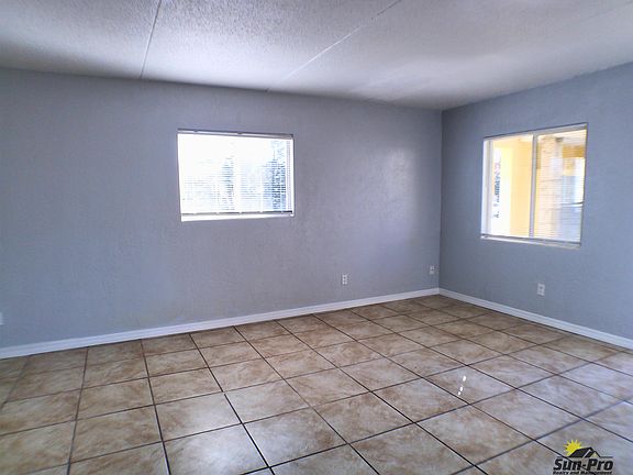 3rd image of 515 Silver Beach Ave APT 1