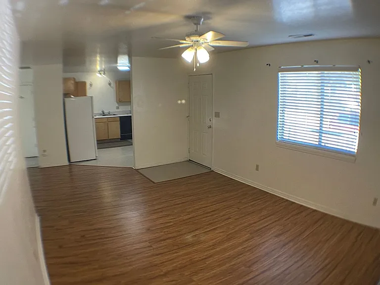 1728 N West St #B — Photo 7