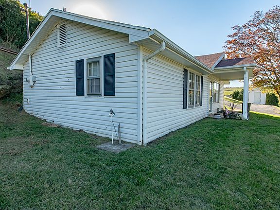 4th image of 437 Armory Rd