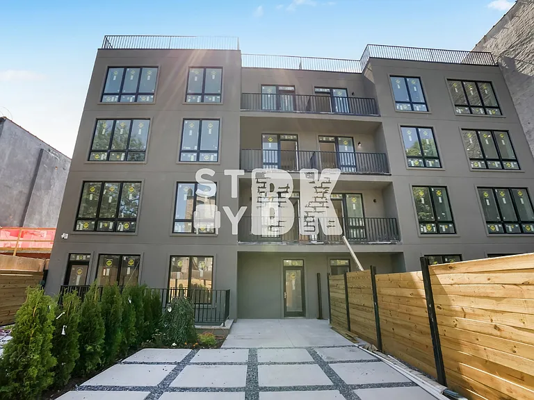 625A Halsey St #3A — Photo 11