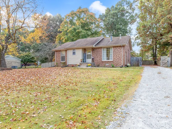 110 Nottingham Rd, Dickson, TN 37055