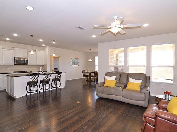 2nd image of 2924 Oyster Bay Dr
