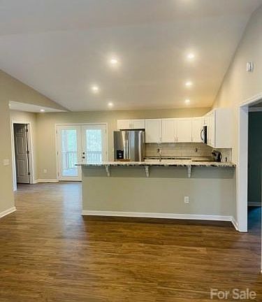 3rd image of 98 McGuire St