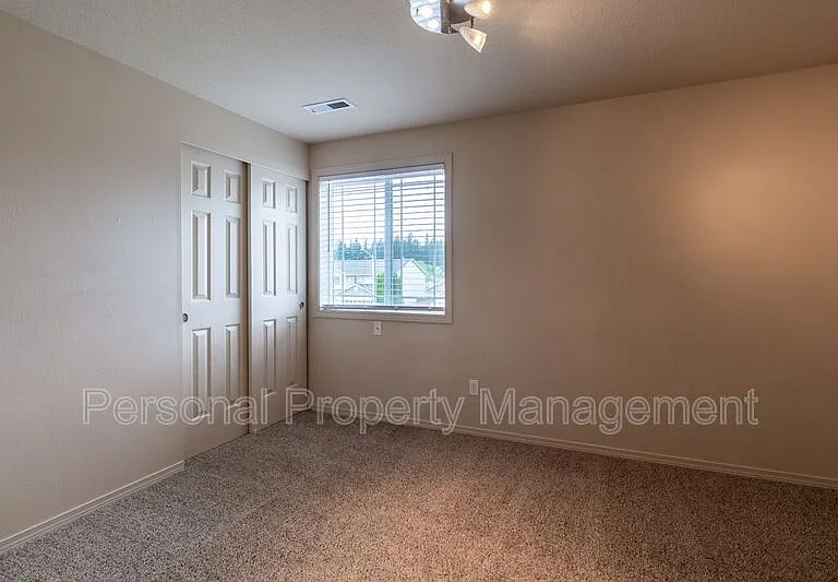 7905 NE 64th St — Photo 10