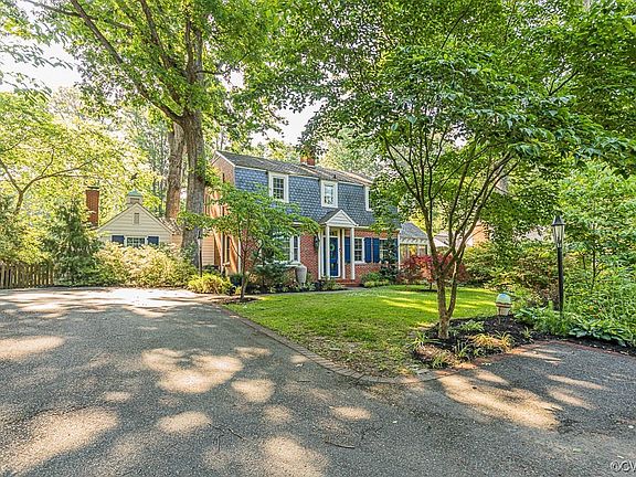 4th image of 1209 Forest Ave
