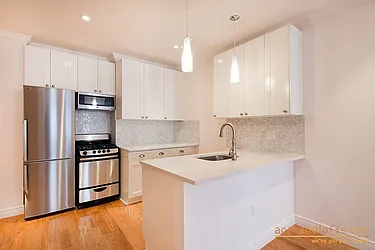 Rented by aptsandlofts.com