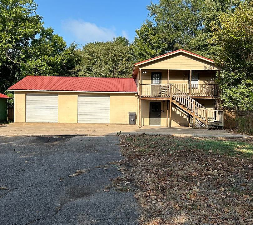 1st image of 208 Tyler Rd