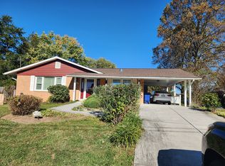 7024 Hornet Ln, Mc Lean, VA 22101