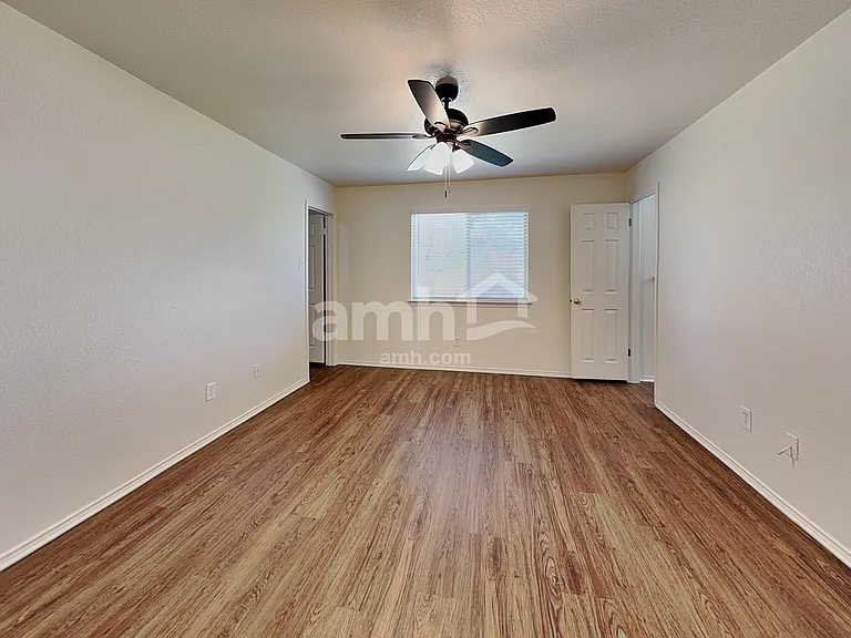 109 Mason Reed Cv — Photo 10