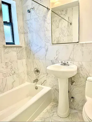 Rented by CitySites Real Estate Group | media 6