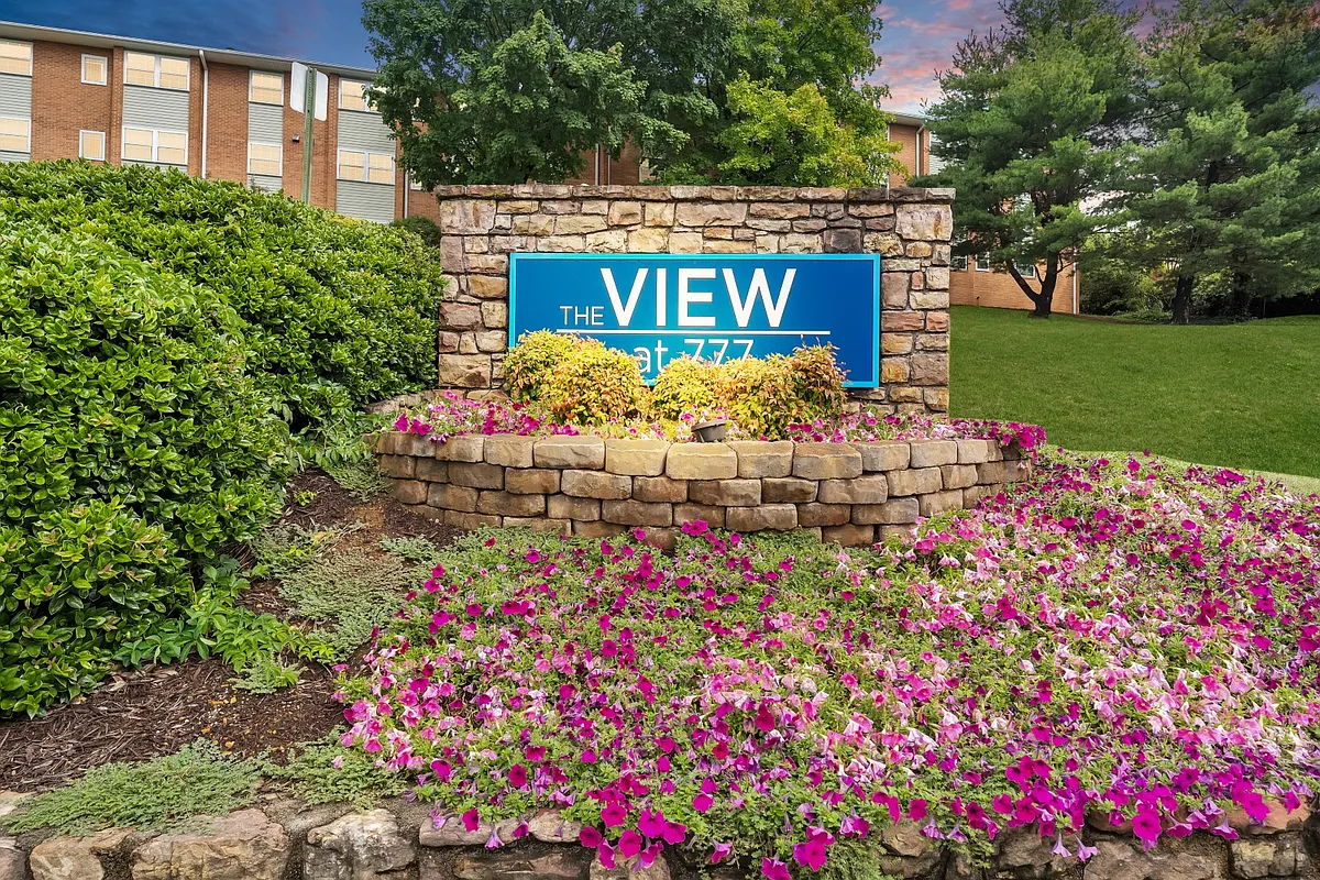 Building Photo - The View at 777