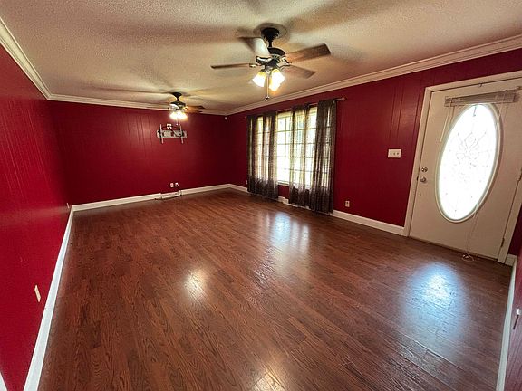 5th image of 166 Montclair Dr