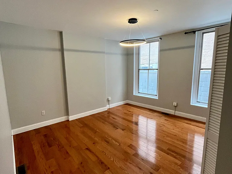 37 Maiden Ln — Photo 11