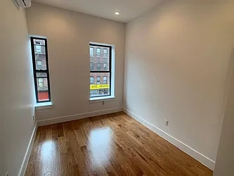 Rented by Urban Ambiance