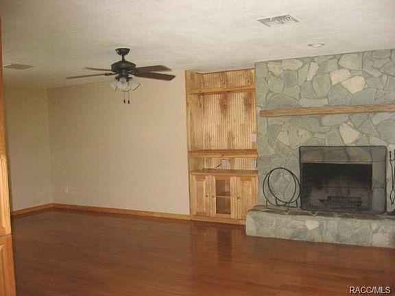5th image of 2835 W Live Oak St