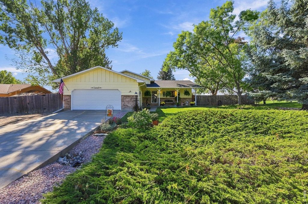 1800 Rolling View Dr