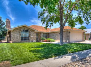 7425 Sunrose Dr NW, Albuquerque, NM 87120