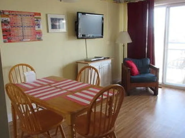 933 Ocean Blvd #201 — Photo 3