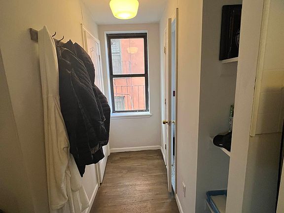 3rd image of 352 E 9th St APT 6