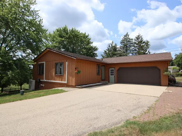 W850 North Ct, Green Lake, WI 54941