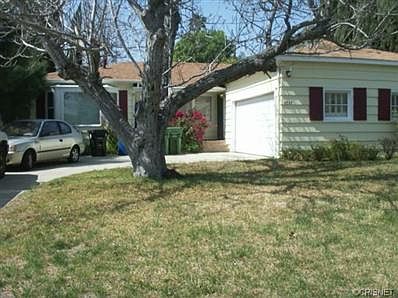 3rd image of 6515 Colbath Ave