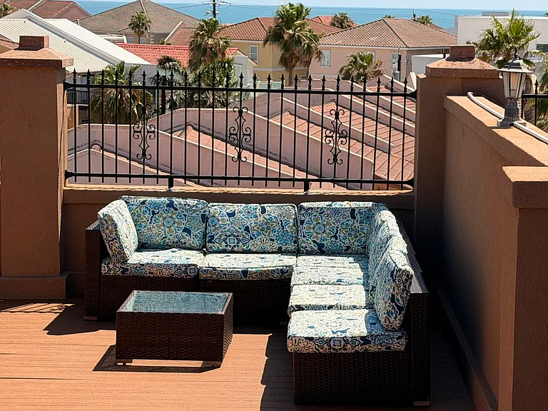 E Coronado Dr — Photo 11