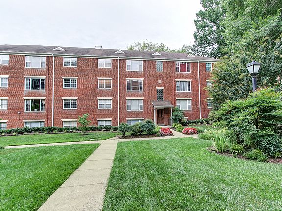 3rd image of 1224 N Meade St APT 24