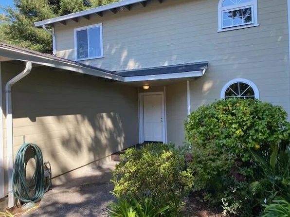 1305 Leslie Rd, Eureka, CA 95503