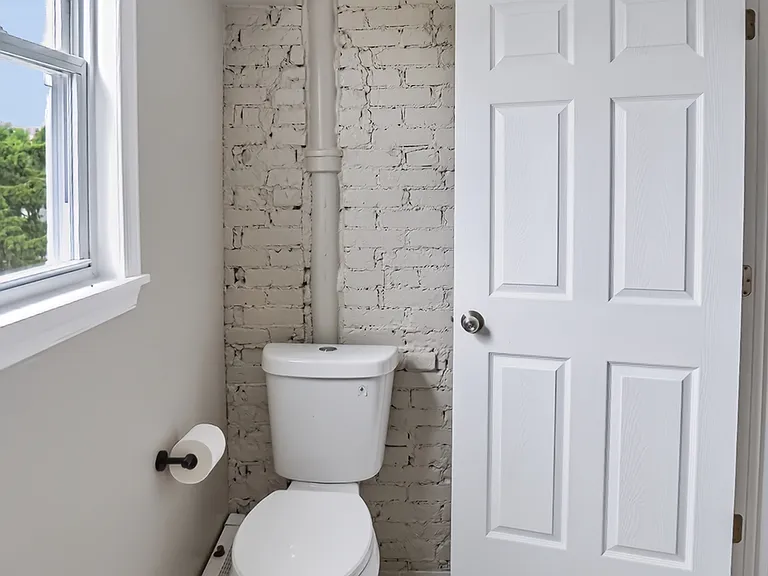 42 S Carlisle St #1 — Photo 8