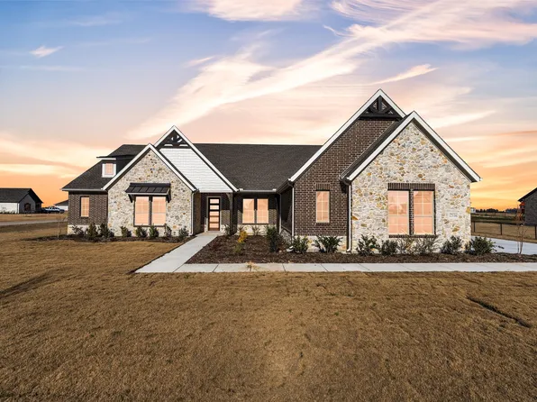 12116 Crystal Dr, Krum, TX 76249