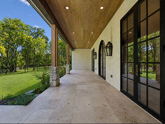 4th image of 4333 Eatons Creek Rd