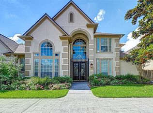 1229 Wedgewood Dr, Sugar Land, TX 77478