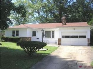 1094 Polley Dr, Youngstown, OH
