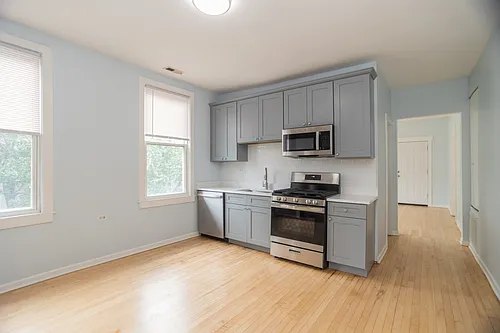 3735 W Diversey Ave #3R Photo 1 3735 W Diversey Ave #3R Photo 1