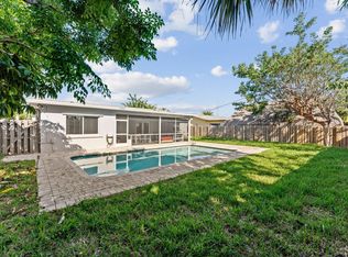 428 SE 2nd St, Deerfield Beach, FL 33441