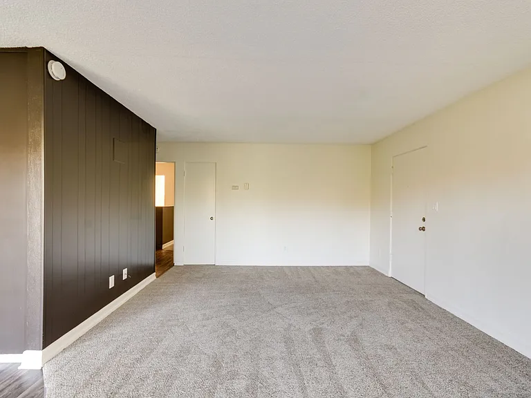 Antone Apartments — Photo 72