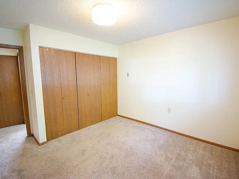 301 N Mill St — Photo 14