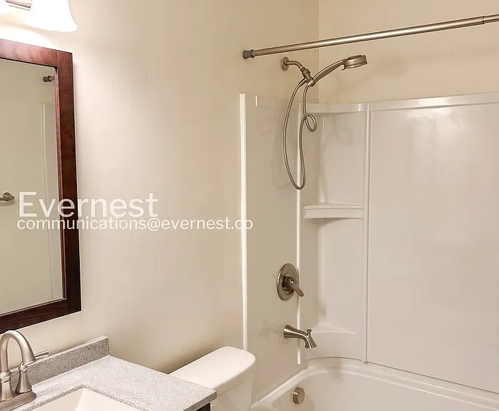 2581 Glenridge Ct — Photo 17