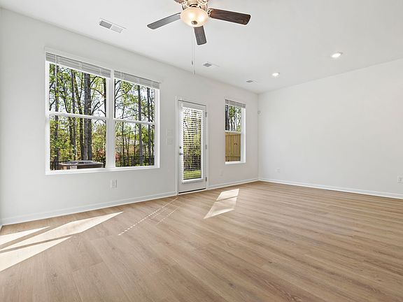 3rd image of 212 Wiltshire Mill Dr
