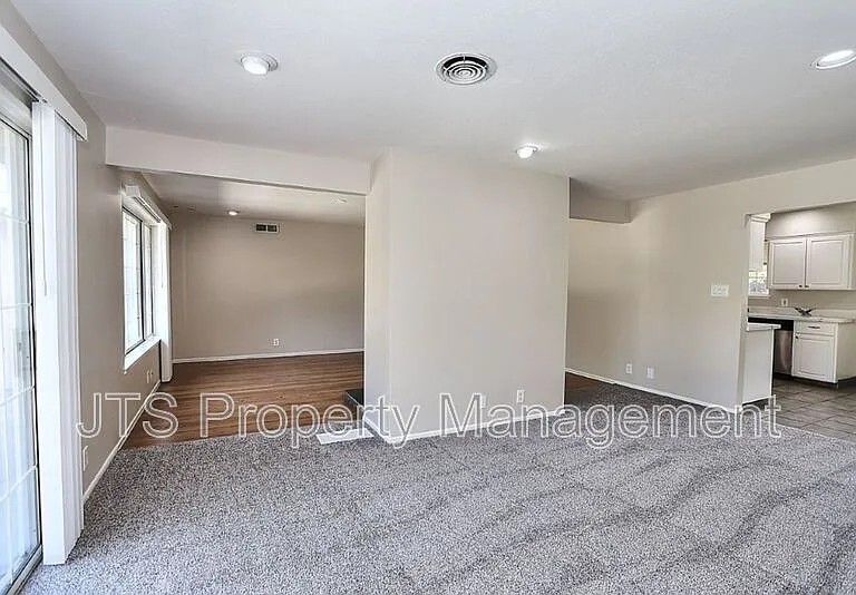 6565 S Land Park Dr — Photo 20