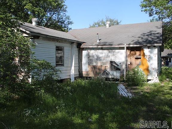5th image of 304 S Mulberry St