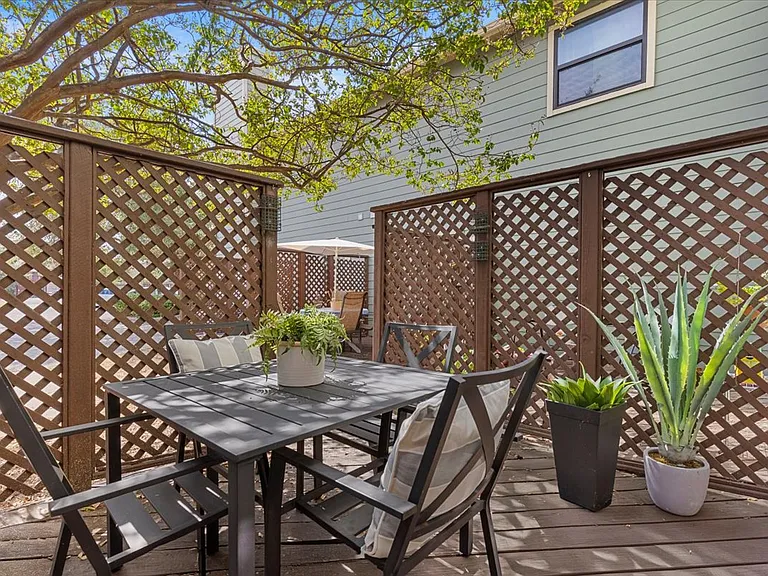 900 Taulbee Ln — Photo 18
