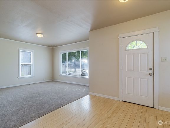 3rd image of 225 Coppei Avenue