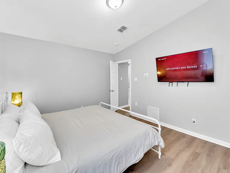 3207 Deer Trl — Photo 10
