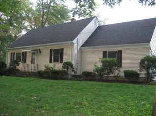 35 Hazelhurst Ave, East Longmeadow, MA 01028