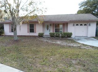 313 N Sunset Ave, Mascotte, FL 34753